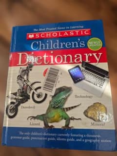 Scholastic Children's Dictionaryのサムネイル