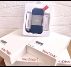 SanDisk SSD 外付け 2TB【SDSSDE30-2T00-GH26】のサムネイル