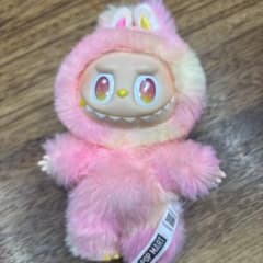 ラブブ（公式品）のサムネイル