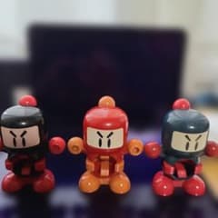 ビーダマン　 3体セット　オレンジ　ブラック　ダークグリーンのサムネイル