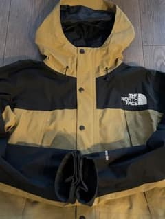 THE NORTH FACE マウンテンライトジャケット ベージュ/黒　Mのサムネイル