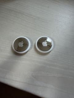 p13030j 様専用　Apple AirTag 2個セット 第1世代のサムネイル