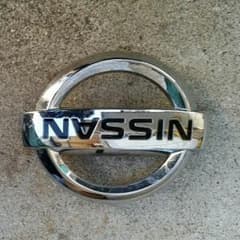 日産セレナ   C25前期の前と後のマークですのサムネイル