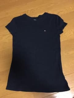 トミーヒルフィガーTシャツのサムネイル