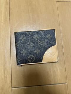 ルイヴィトン　二つ折り財布のサムネイル