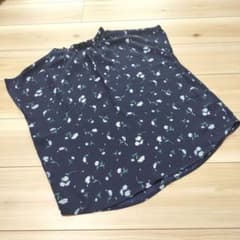ロペピクニック　花柄　トップスのサムネイル