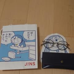 JINS ドラえもんモデルのサムネイル