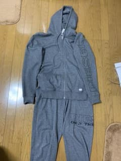 ディーゼル　セットアップ　上下セットのサムネイル