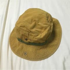 からし色の帽子のサムネイル