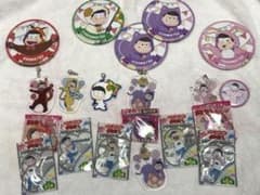おそ松さん アクリルキーホルダー 缶バッジ まとめ売りのサムネイル