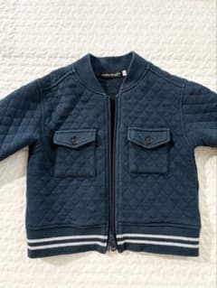 BeBe キルティングジャケット ネイビー 90cmのサムネイル