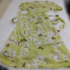 INGEBORG くちなし花柄若草色ピコフリルワンピースのサムネイル
