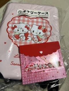サンリオ　リルアラモード　キャリーケース　ステッカーつきのサムネイル