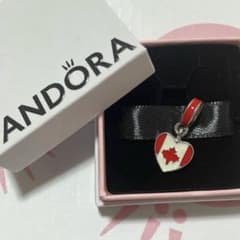 PANDORA パンドラ カナダ限定 国旗　メープルリーフ ハート チャームのサムネイル