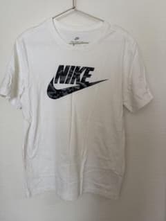 NIKE THE NIKE TEE カモフラロゴ Tシャツ ホワイト Mのサムネイル