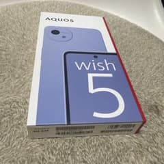 美品早い者勝ち！おまけ付き。AQUOS wish5 SH-52F ミソラ - メルカリ