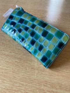 【最終値下げ】ペルケ　長財布のサムネイル