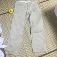 美品！ チノパン ベージュ パンツのサムネイル