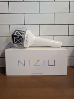 ★NiziU★公式ペンライト★動作確認済み★のサムネイル