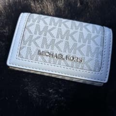 MICHAEL KORS キーケース ライトブルーのサムネイル