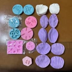 クレイクラフト シリコン型　芍薬、チューリップの花びら、貝殻、王冠、手等のサムネイル