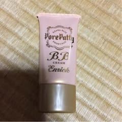 毛穴パテ職人 BBクリーム エンリッチのサムネイル