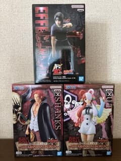 ウタ　シャンクス　うちはイタチ　フィギュア　ワンピース　NARUTOのサムネイル