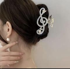 音符 キラキラ バンス ヘアクリップ 大きめ ト音記号 かわいいのサムネイル