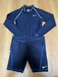 NIKE ナイキ　ラッシュガード、水着セットのサムネイル