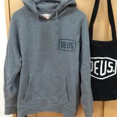 値下げ中！DEUS パーカーのサムネイル