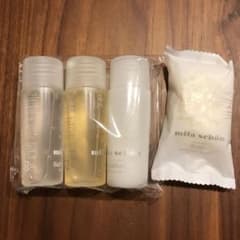 ミラショーン　mila schon アメニティセットのサムネイル