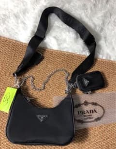 新品 プラダ　ノベルティ　ショルダーバッグ プラダのサムネイル
