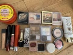 プチプラコスメ　まとめ売りのサムネイル