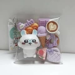 Gacha-filled pouch Chiikawa　Momonga　Purple-colored sweets (28)