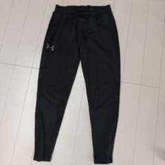 UNDER ARMOUR パンツのサムネイル
