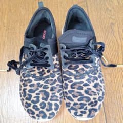 New Balance スニーカー レオパード柄のサムネイル
