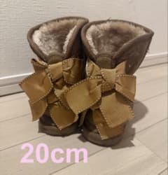 20cm キッズムートンブーツ ブラウン リボンのサムネイル
