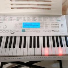 【rikune様専用】CASIO　キーボード　 LK-223のサムネイル