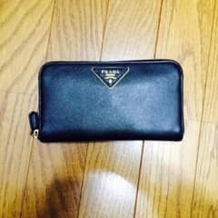 プラダ 長財布のサムネイル