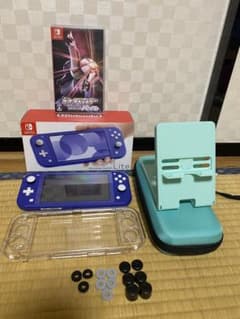 USED 美品Nintendo Switch Lite 青 ゲームソフト付きのサムネイル