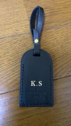 ルイヴィトン!!革ホルダーネーム入り！のサムネイル