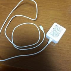 ヌルハチ様専用　au充電器のサムネイル