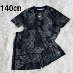 【美品】NIKEジュニアTシャツ＆ハーフパンツのサムネイル
