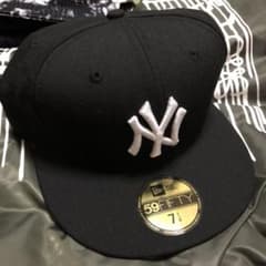 NEWERA キャップのサムネイル
