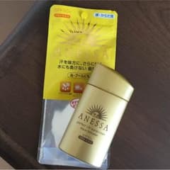 アネッサ 日焼け止め用 乳液 顔・体用のサムネイル