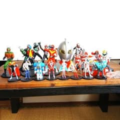 特撮ヒーロー フィギュア まとめ売り24体 セット ウルトラマン 仮面