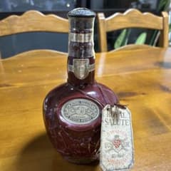 Royal Salute 21年 ブレンデッドスコッチウイスキーのサムネイル
