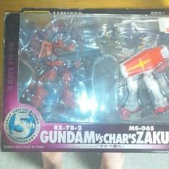 まらたん様専用(*^^*)ガンダムとシャア専用ザク特別仕様のサムネイル