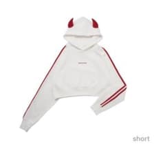 BABYMONSTER　モンスターフーディー　WHITE Short BABYMONSTER モンスターフーディー パーカーWHITE(short) - メルカリ