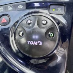 TOM’Sボタンシフトスイッチプリウス30のサムネイル